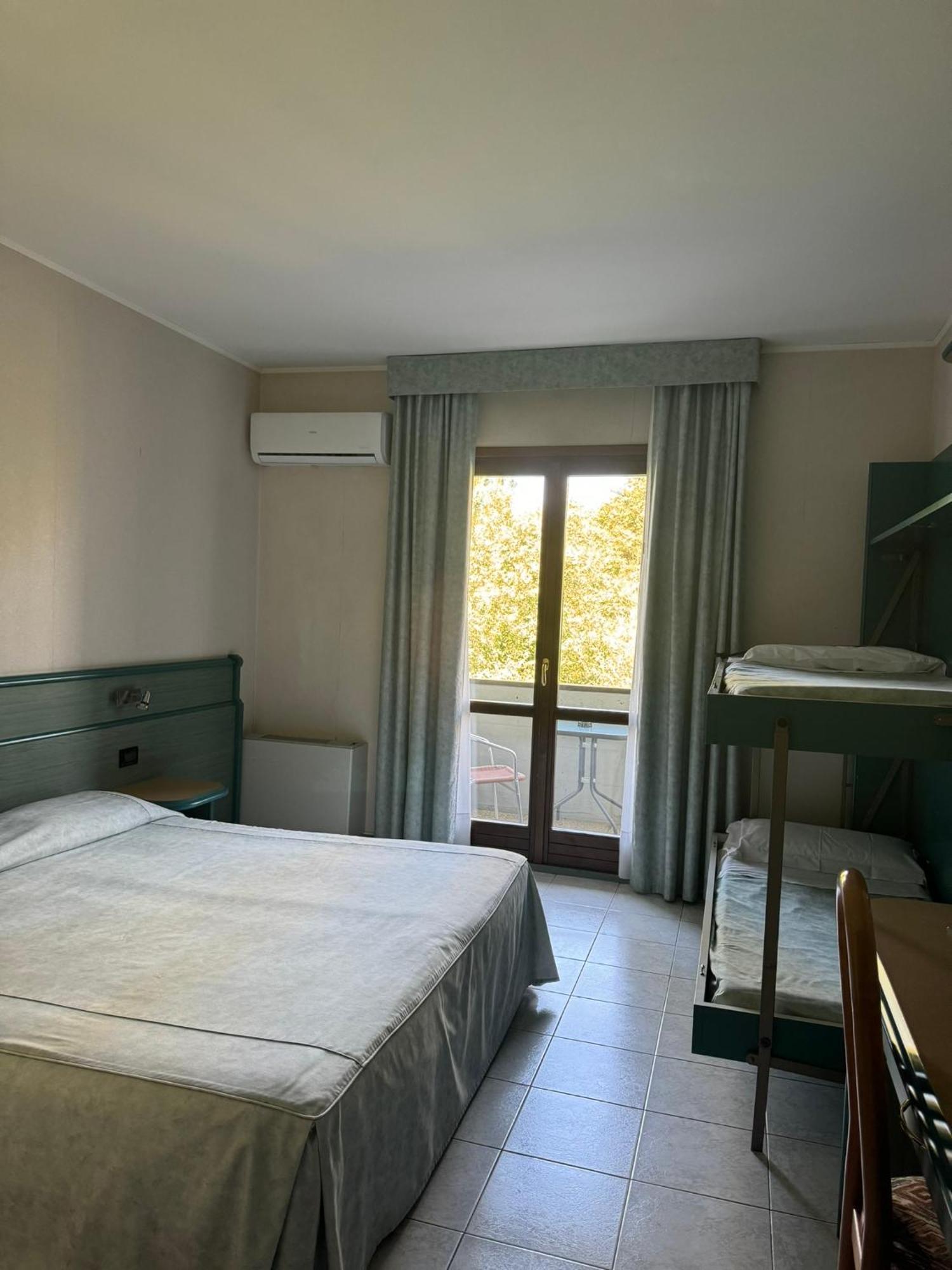 Hotel Pian Del Sole Sassello Extérieur photo
