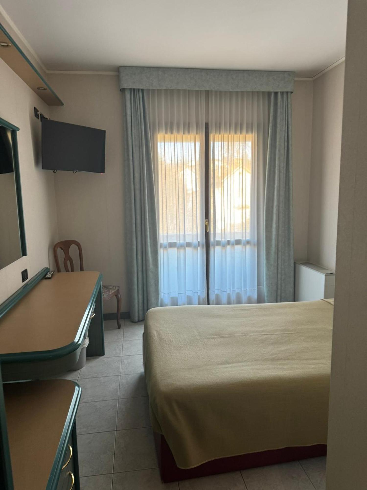 Hotel Pian Del Sole Sassello Extérieur photo